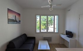 Appartement au cœur de cassis vue sur le parc
